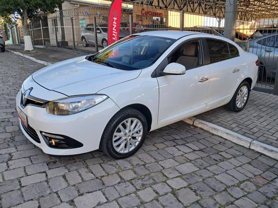 RENAULT FLUENCE 2.0 DYNAMIQUE 16V FLEX 4P AUTOMÁTICO RENAULT FLUENCE 2.0 DYNAMIQUE 16V FLEX 4P AUTOMÁTICO